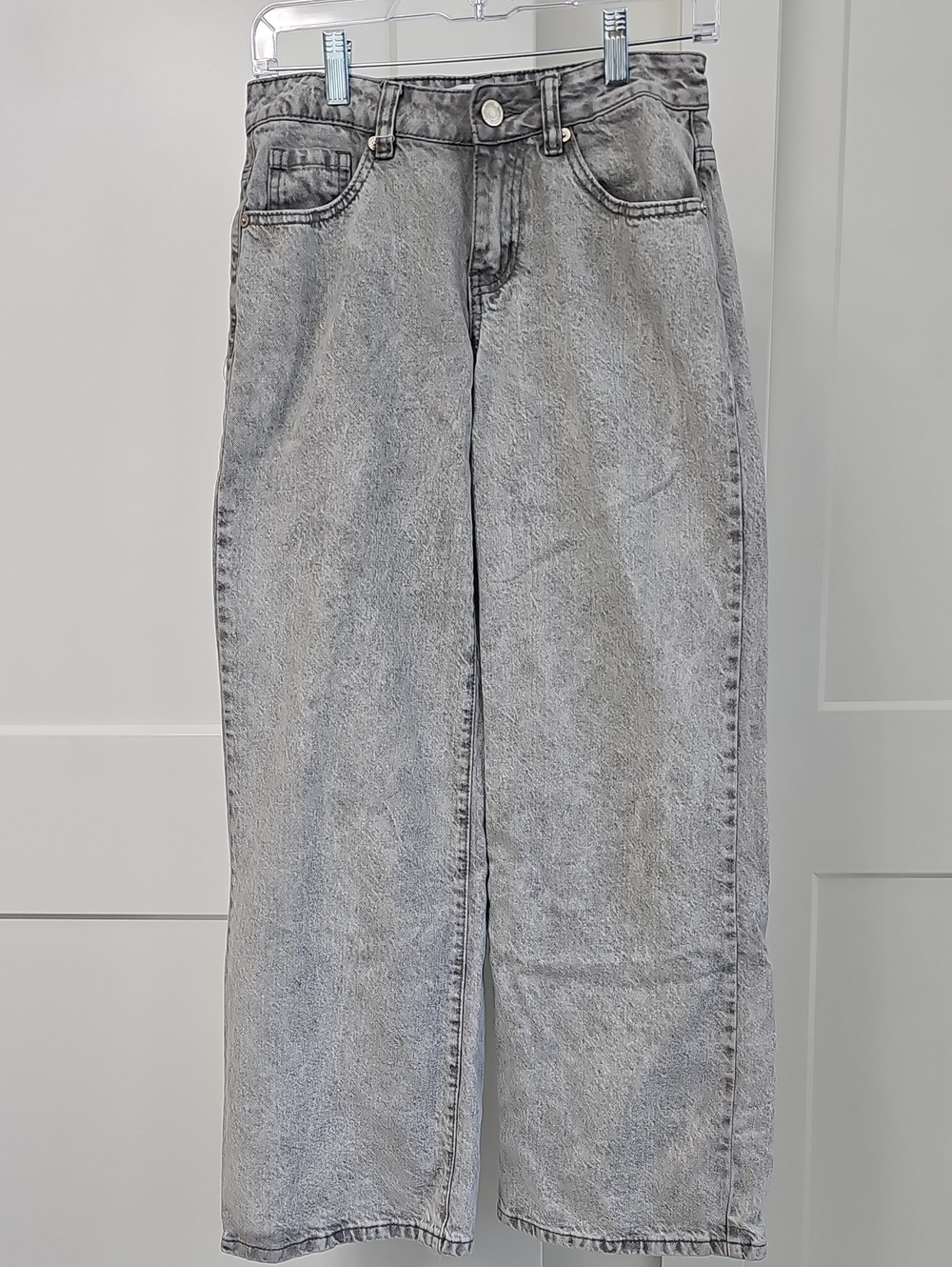 Women's Light Gray Wide-Leg Jeans